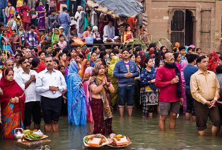 RoadWays Cab car taking a family home for Chhath